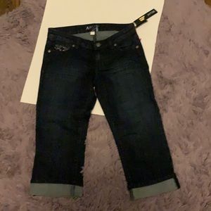 Women’s capris size P2 Apt 9